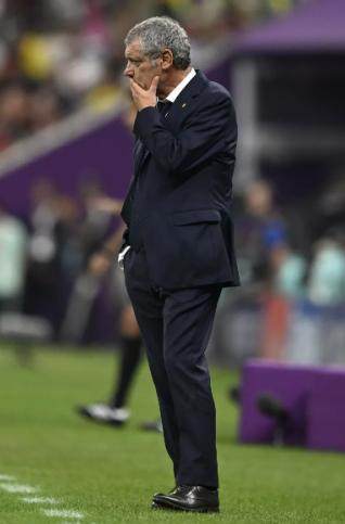 开云线上入口-葡萄牙夺不了冠 桑托斯不用戒烟了 去留回国再定！